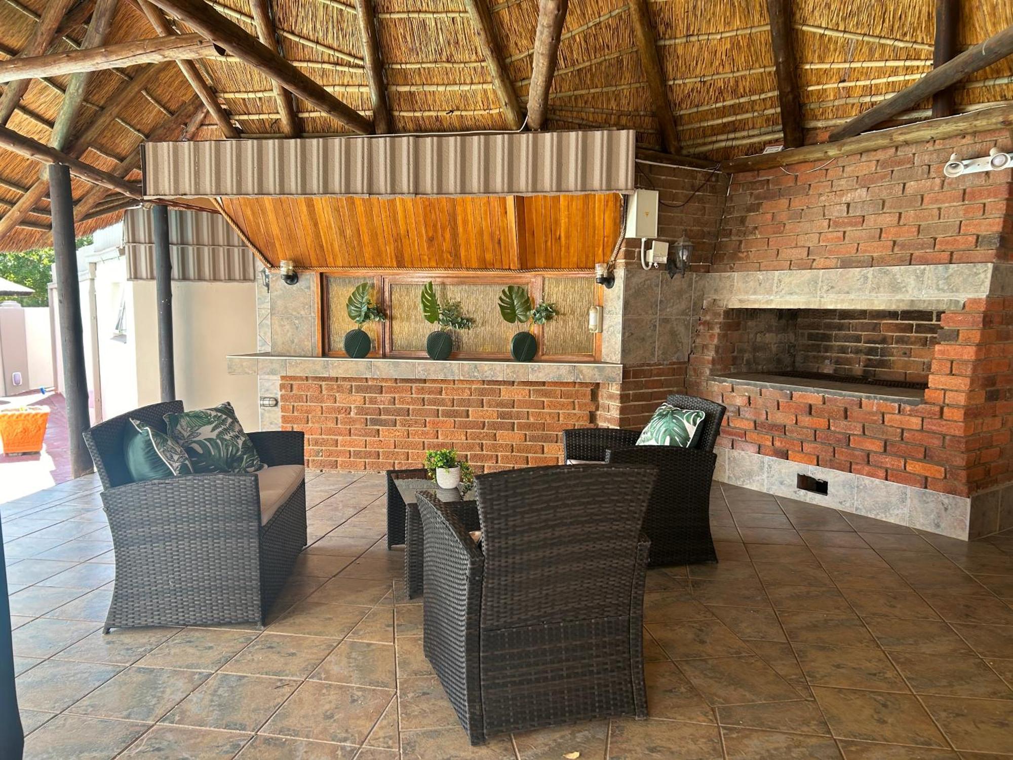 Sibella Guest House Bloemfontein Exterior photo
