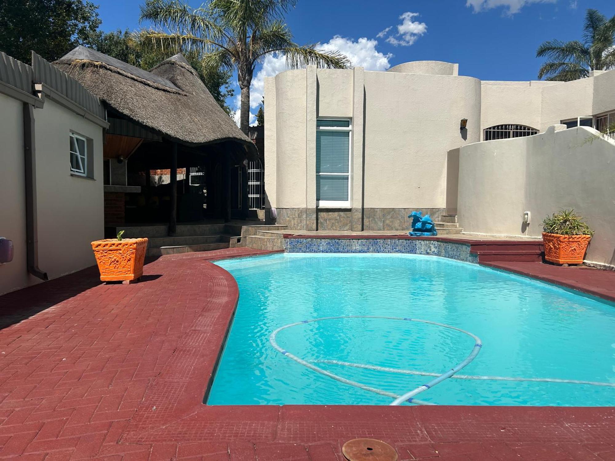 Sibella Guest House Bloemfontein Exterior photo